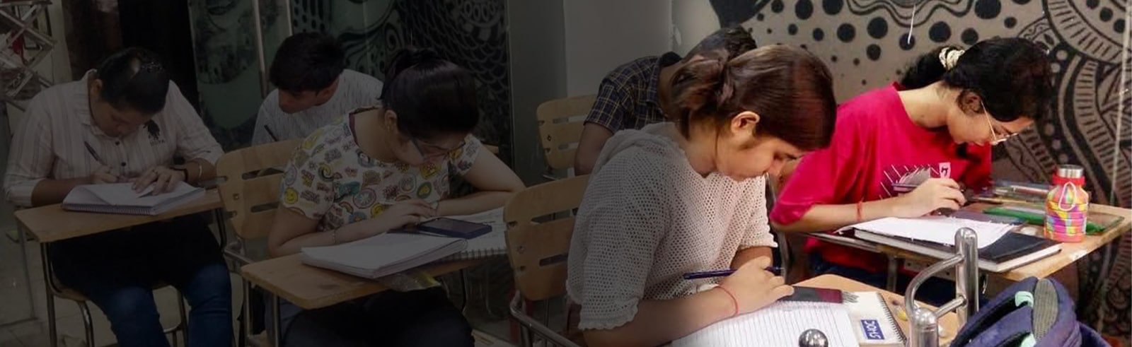 NID, NIFT, CEED, UCEED, CEPT, NATA, B.ARCH Entrance Coaching Classes Studio Center | Pahal Designs best design institute