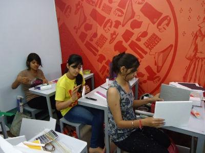 skyblue-institute-of-design-satellite-ahmedabad-institutes-3kty7cy